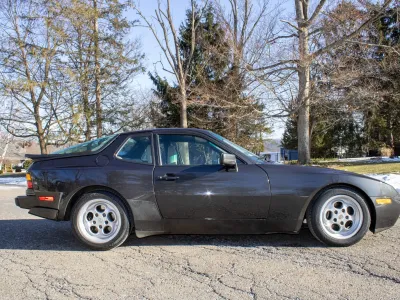 1986 Porsche 944 Turbo in Graphite Metallic