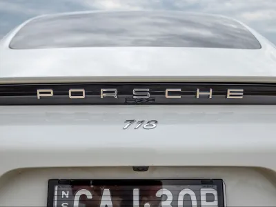 2016 Porsche 718 Cayman S  in White