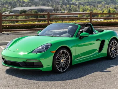2022 Porsche 718 Boxster GTS 4.0 in Python Green