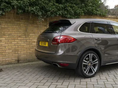 2010 PORSCHE CAYENNE S HYBRID in Umbra Metallic 