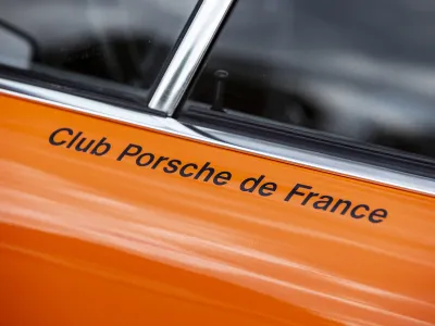 1973 Porsche 911 Carrera RS 2.7 Touring in Gulf Orange