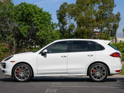 2014 Porsche Cayenne Turbo S in White