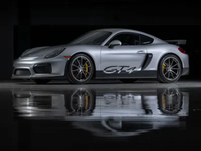 2016 Porsche Cayman GT4 in GT Silver Metallic