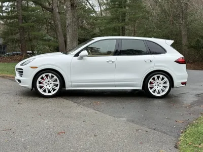 2014 Porsche Cayenne GTS in White