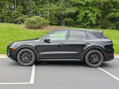 2025 Porsche Cayenne GTS in Chromite Black Metallic
