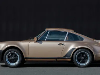 1977 Porsche 911 Turbo in Comet Diamond